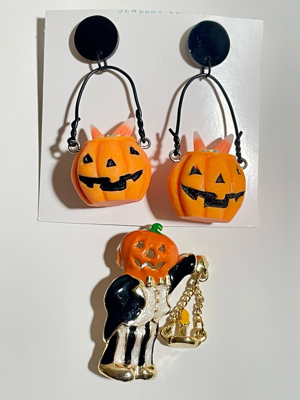 Jackolantern Candy Bucket Halloween Dangle Earrings and Vintage Brooch Set